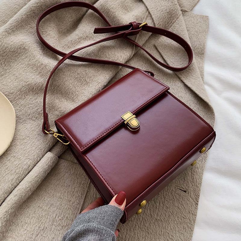 Bolsa Pequena Transversal Carteiro Box - Poppy